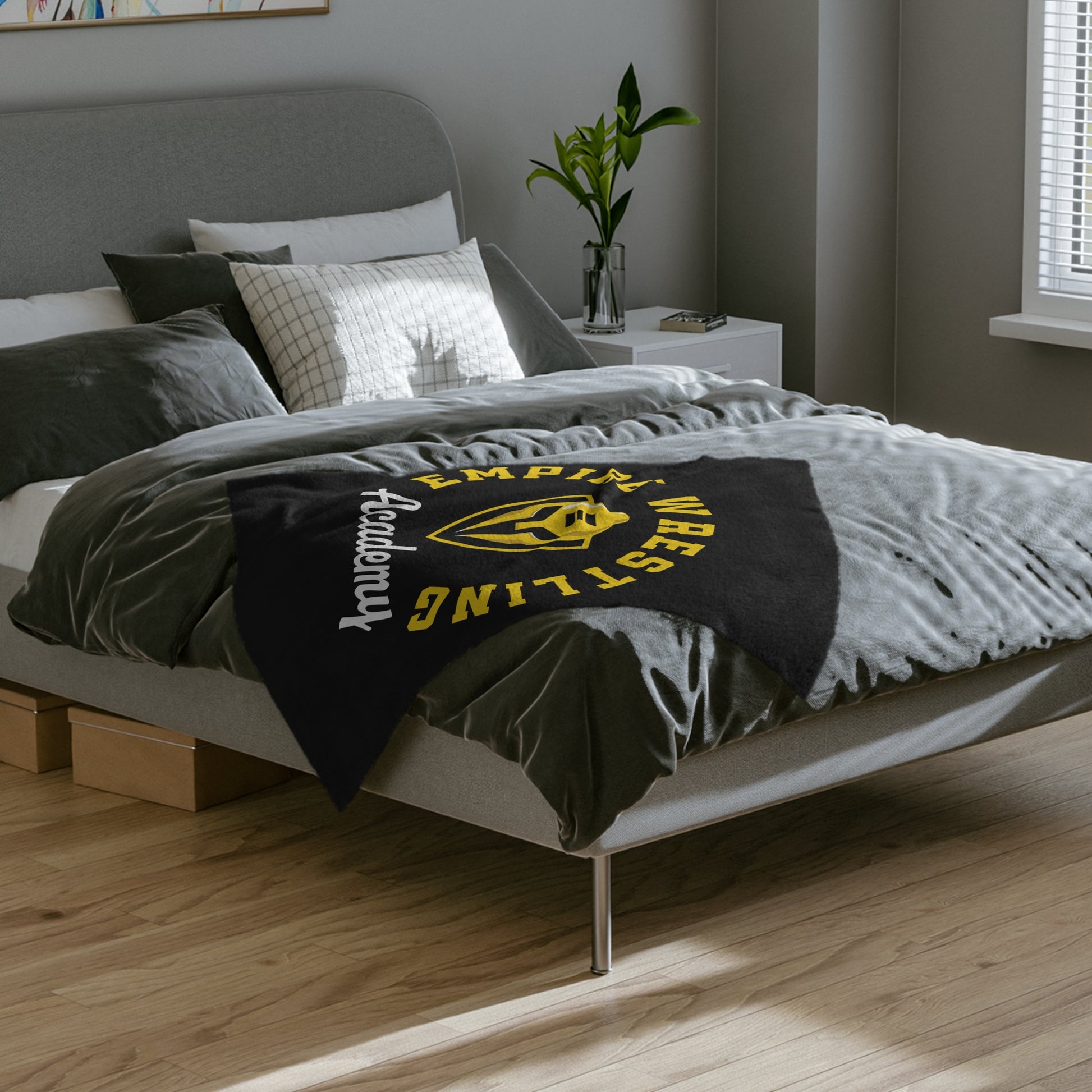 Empire Wrestling Academy Velveteen Microfiber Blanket — Black & Gold Team Throw